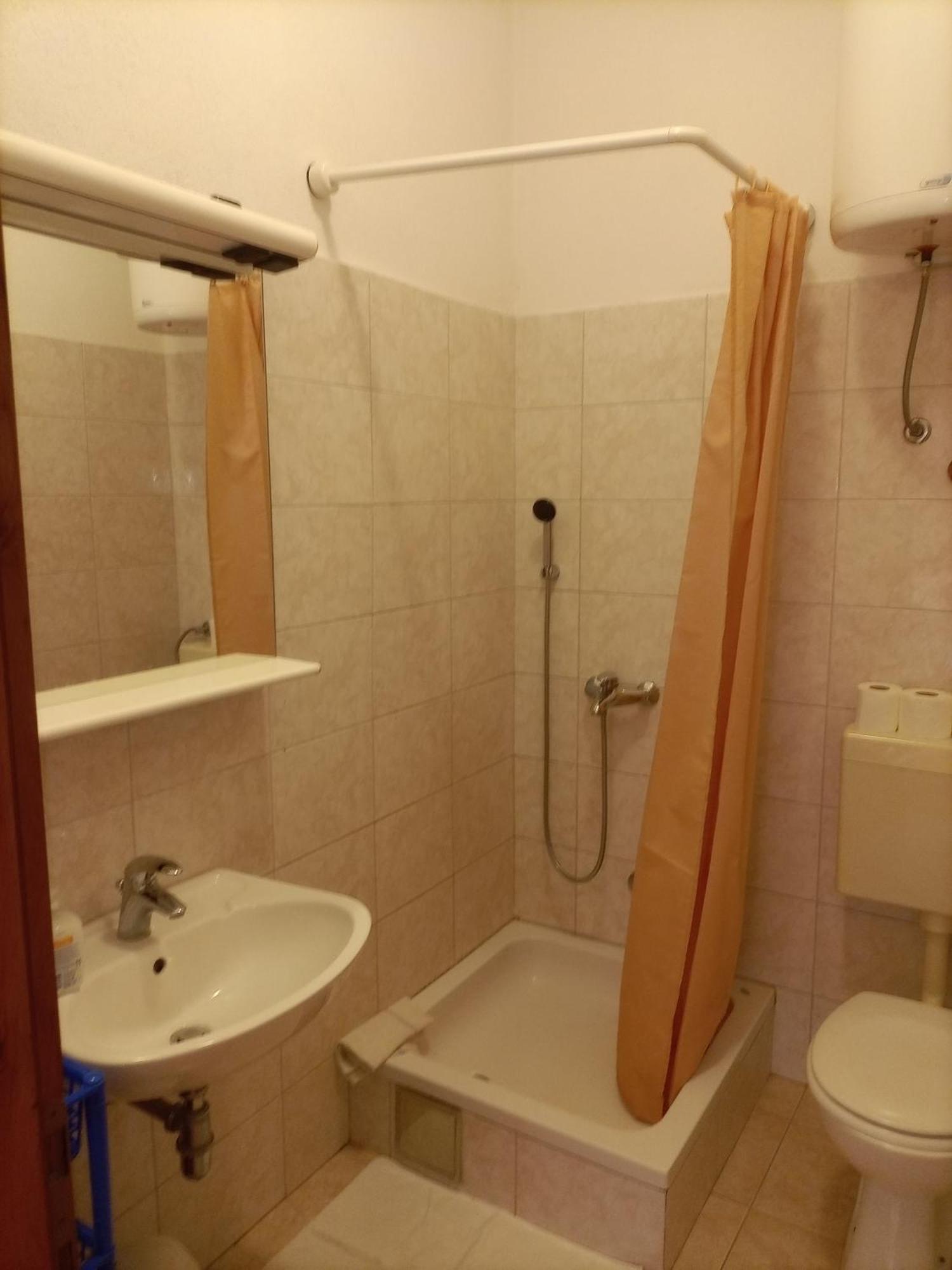 Ferienwohnung Apartman Vrisika Ll Makarska Exterior foto